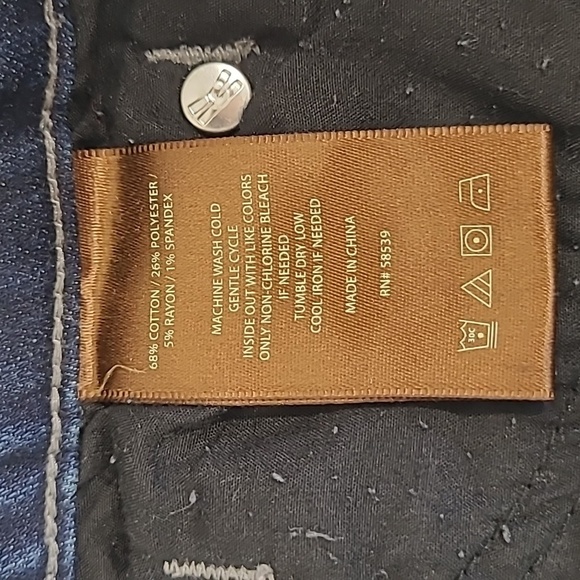 EUC Kut From the Kloth Katy Jeans Women's 6 Straight Leg Mid Rise Cropped Denim - Picture 7 of 12